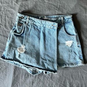 Zara denim skort size small